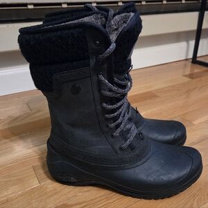 WOMEN'S NORTH FACE SHELLISTA SNOW BOOTS‎ | Sz. 8